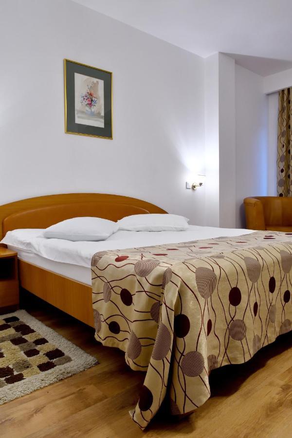 Hotel Select تولتشيا المظهر الخارجي الصورة