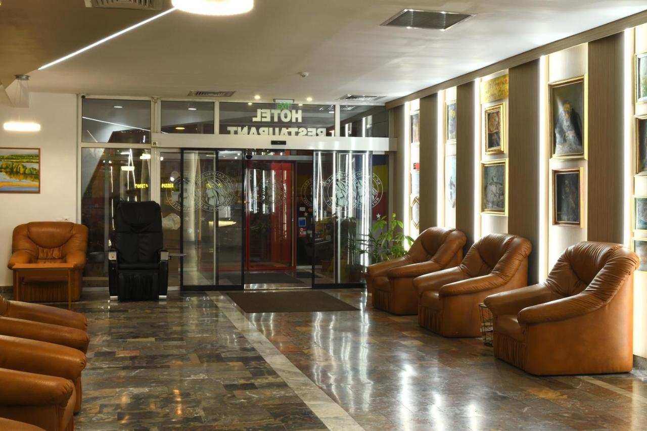 Hotel Select تولتشيا المظهر الخارجي الصورة
