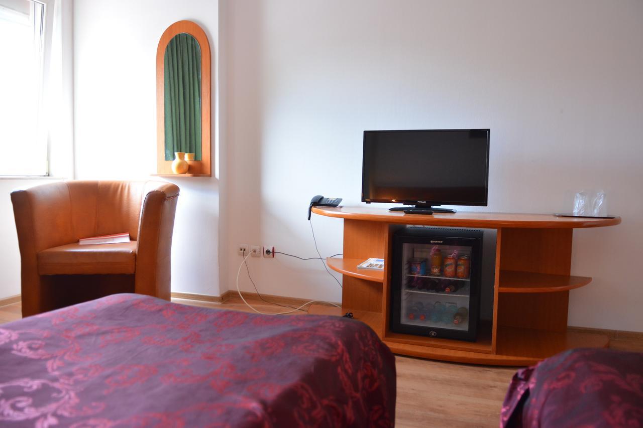 Hotel Select تولتشيا المظهر الخارجي الصورة