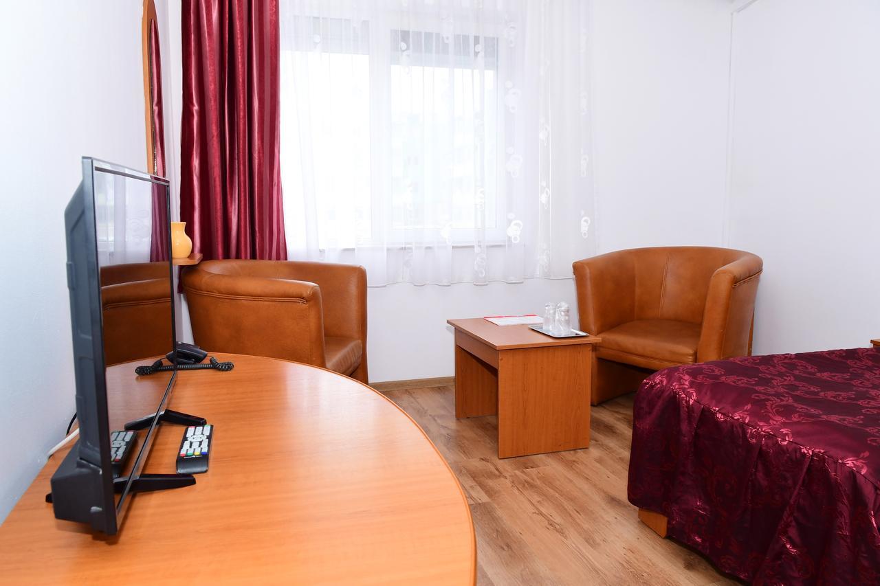 Hotel Select تولتشيا المظهر الخارجي الصورة